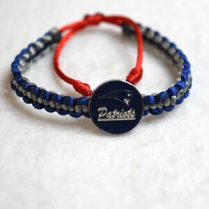NFL New England Patroits Blue/Red/Silver Cord Adjustable Like New Bracelet